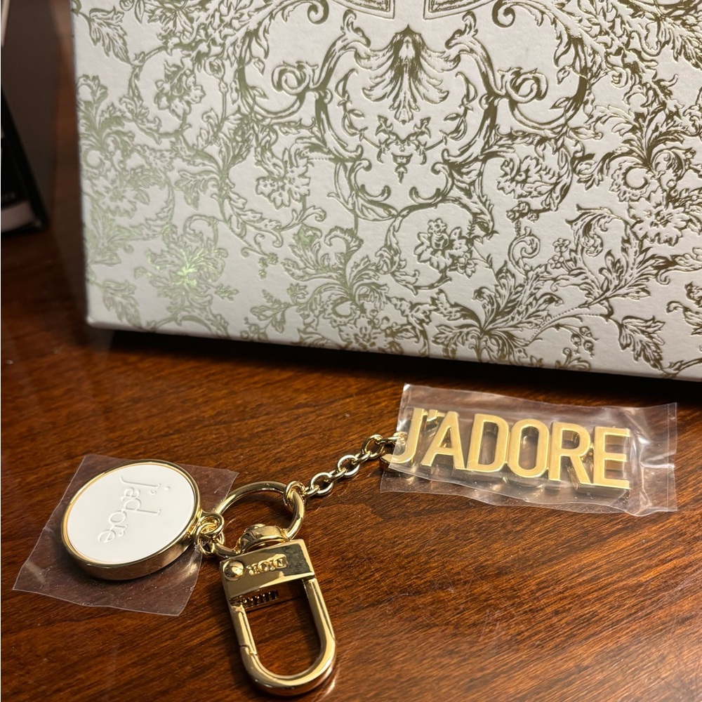 New Dior Bijou De Sac Bag Charm Keychain J'adore 💫🌟